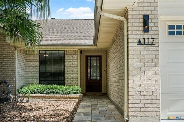 117 E Harbor Drive, Port Lavaca, TX 77979