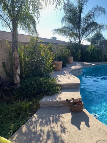 2007 E Walnut Avenue, Tulare, CA 93274