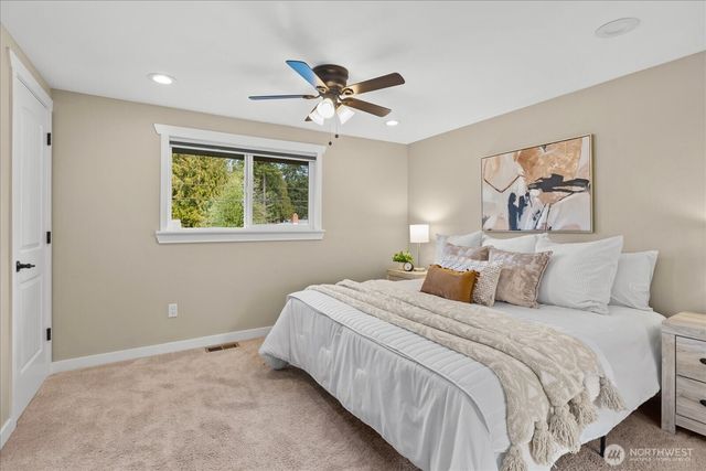 5910 178th Street SW, Lynnwood, WA 98037