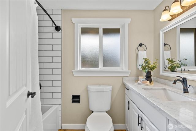 5910 178th Street SW, Lynnwood, WA 98037