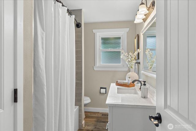 5910 178th Street SW, Lynnwood, WA 98037