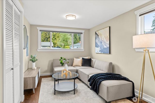 5910 178th Street SW, Lynnwood, WA 98037