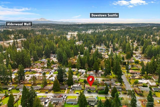 5910 178th Street SW, Lynnwood, WA 98037