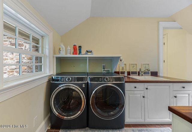1680 Midland Road, Southern Pines, NC 28387