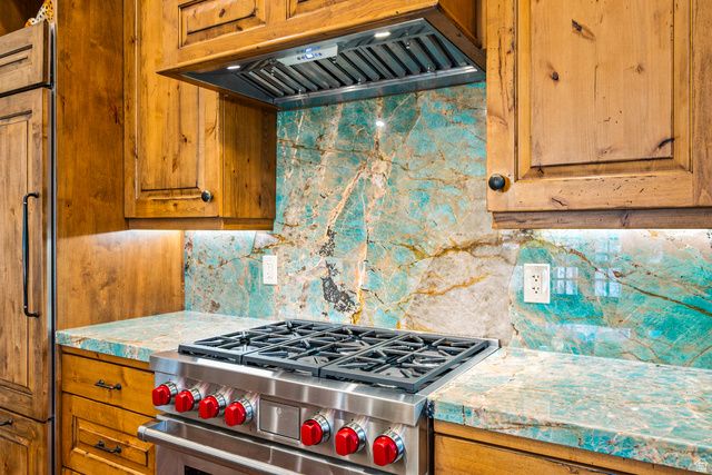 12384 ROSS CREEK DR, Kamas, UT 84036