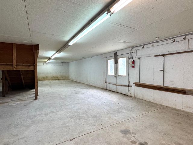 5 Spring Street, Hardy, AR 72542