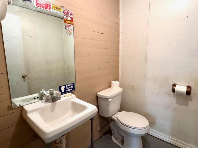 5 Spring Street, Hardy, AR 72542