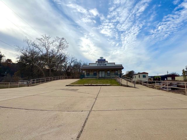 5 Spring Street, Hardy, AR 72542