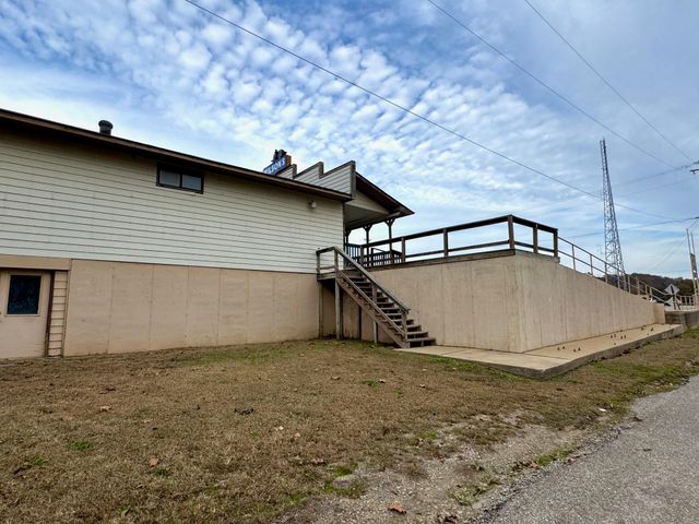 5 Spring Street, Hardy, AR 72542