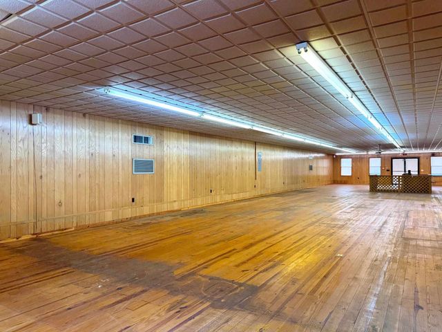 5 Spring Street, Hardy, AR 72542