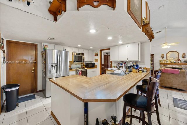 21193 Raindance Ln, Boca Raton, FL 33428