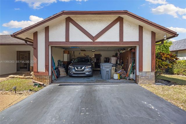 21193 Raindance Ln, Boca Raton, FL 33428