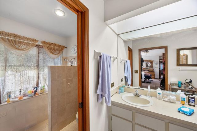 21193 Raindance Ln, Boca Raton, FL 33428