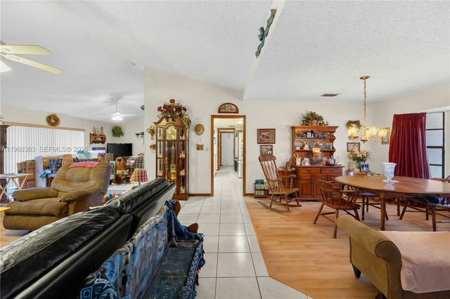 21193 Raindance Ln, Boca Raton, FL 33428