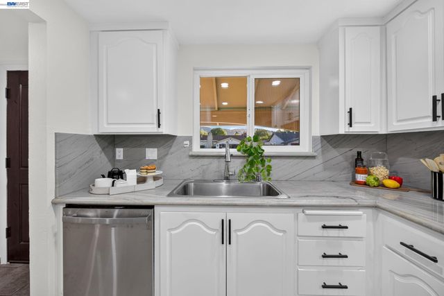 3929 Alma Ct, Pleasanton, CA 94588