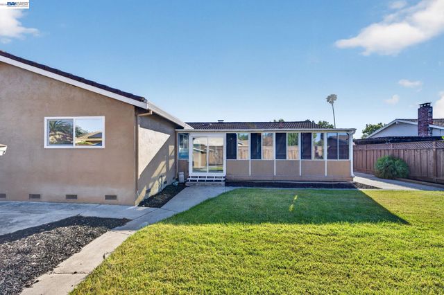 3929 Alma Ct, Pleasanton, CA 94588
