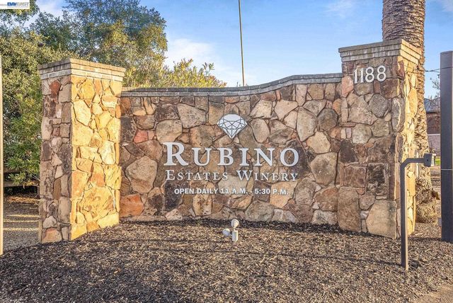3929 Alma Ct, Pleasanton, CA 94588