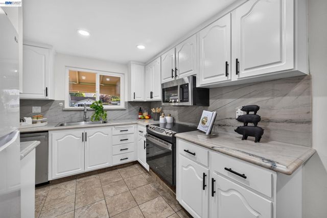 3929 Alma Ct, Pleasanton, CA 94588