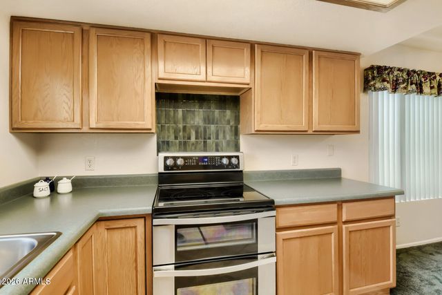 1560 E WHITTEN Street, Chandler, AZ 85225