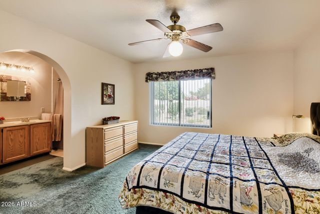 1560 E WHITTEN Street, Chandler, AZ 85225