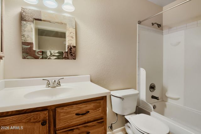 1560 E WHITTEN Street, Chandler, AZ 85225