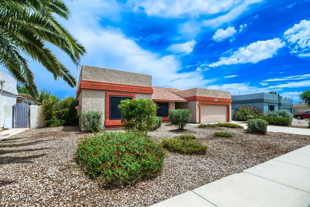 1560 E WHITTEN Street, Chandler, AZ 85225