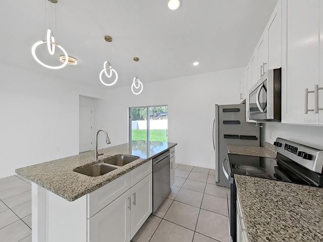 15094 SW 43RD AVENUE ROAD, Ocala, FL 34473
