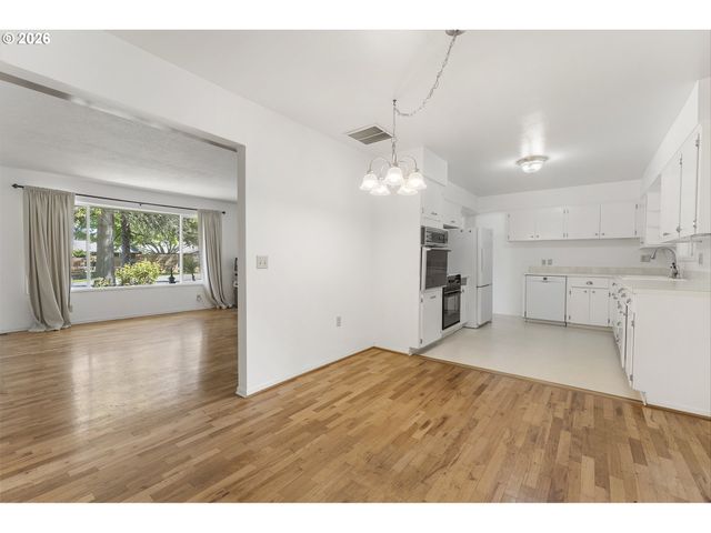 4355 Sw 188TH Ave, Beaverton, OR 97078