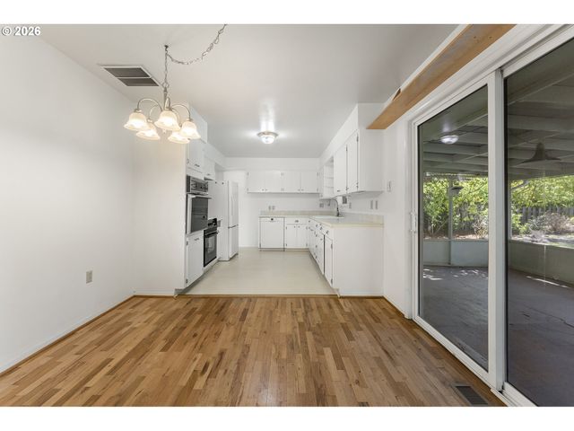 4355 Sw 188TH Ave, Beaverton, OR 97078