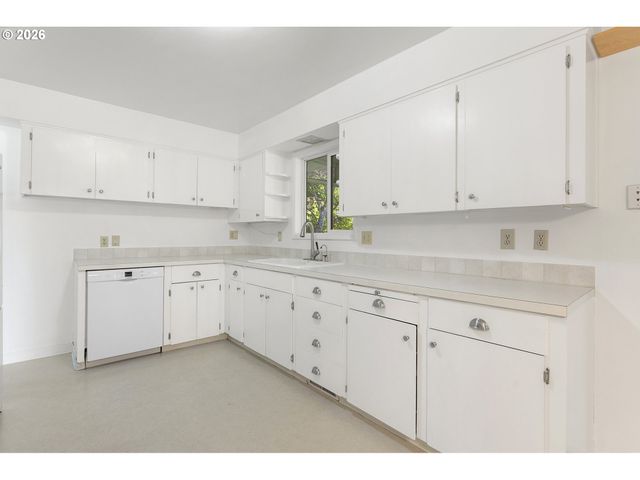 4355 Sw 188TH Ave, Beaverton, OR 97078