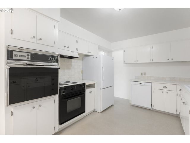 4355 Sw 188TH Ave, Beaverton, OR 97078