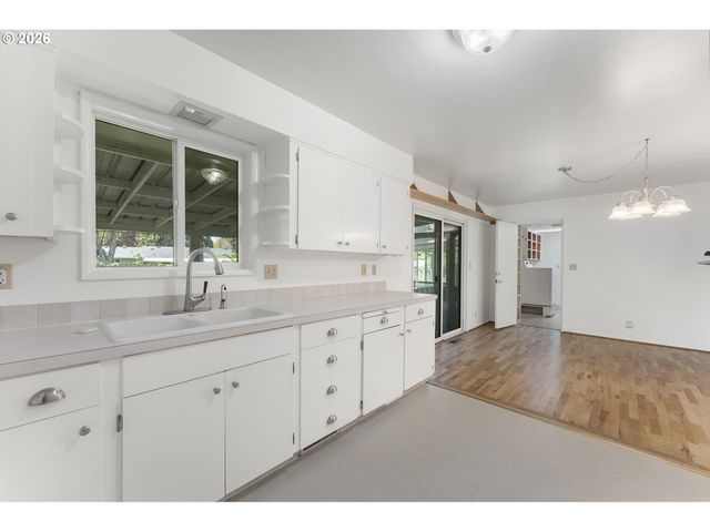 4355 Sw 188TH Ave, Beaverton, OR 97078