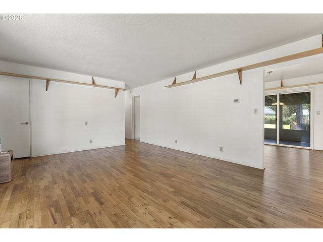 4355 Sw 188TH Ave, Beaverton, OR 97078