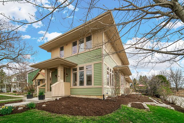 1024 Harris Road, Grayslake, IL 60030