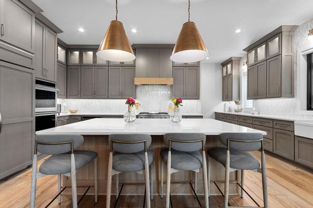 4141 BLACKBERRY RIDGE DRIVE, Hobart, WI 54115