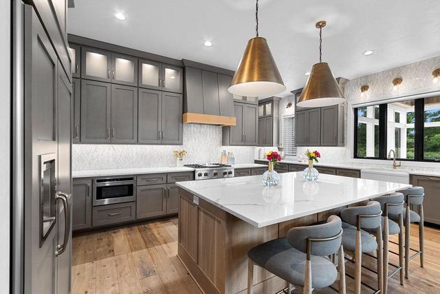 4141 BLACKBERRY RIDGE DRIVE, Hobart, WI 54115