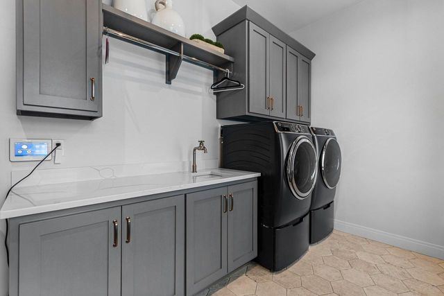 4141 BLACKBERRY RIDGE DRIVE, Hobart, WI 54115