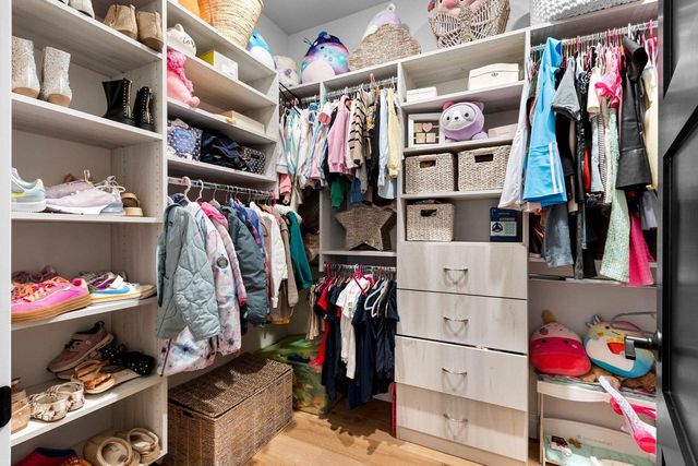 4141 BLACKBERRY RIDGE DRIVE, Hobart, WI 54115