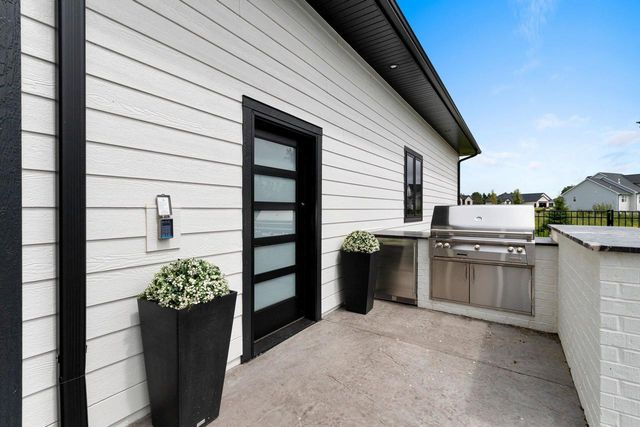 4141 BLACKBERRY RIDGE DRIVE, Hobart, WI 54115