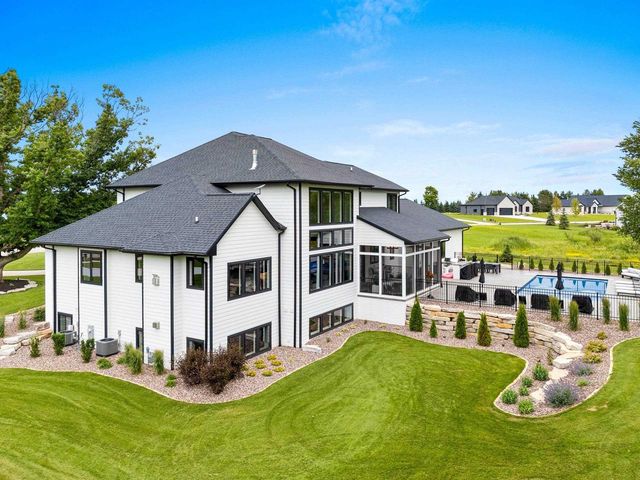 4141 BLACKBERRY RIDGE DRIVE, Hobart, WI 54115