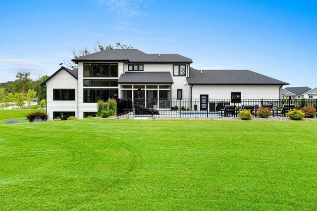 4141 BLACKBERRY RIDGE DRIVE, Hobart, WI 54115