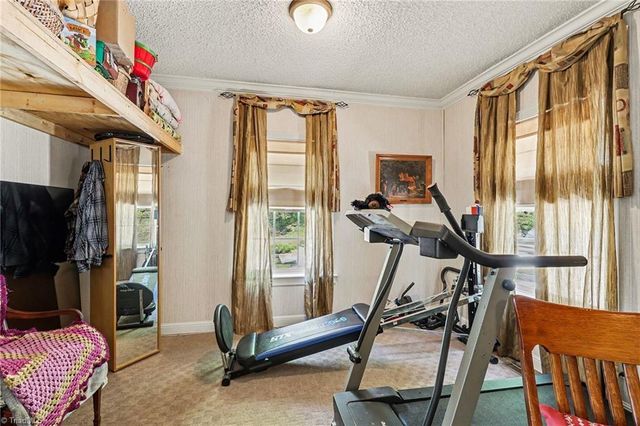 1067 Angel Fire Trail, Seagrove, NC 27341