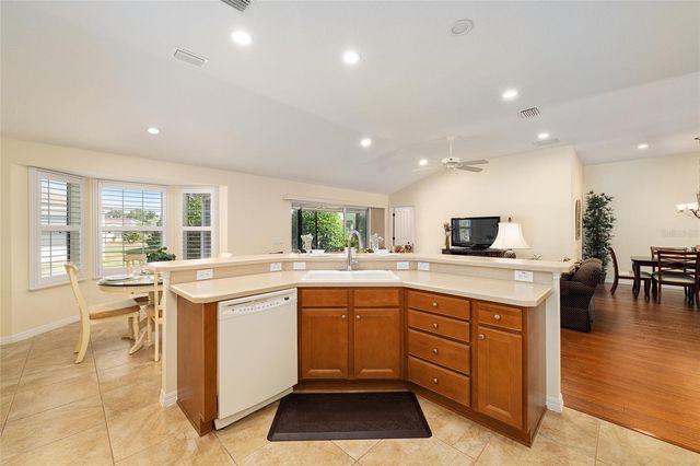 1800 DUTCHESS LOOP, The Villages, FL 32162