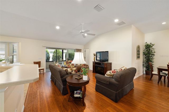 1800 DUTCHESS LOOP, The Villages, FL 32162