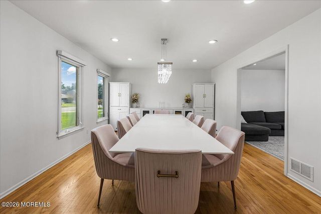 5 Ridge Road, West Long Branch, NJ 07764