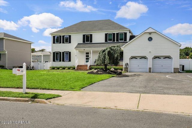5 Ridge Road, West Long Branch, NJ 07764