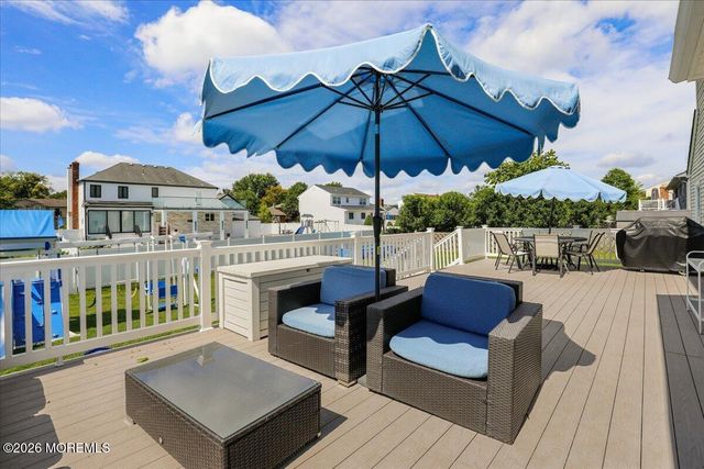 5 Ridge Road, West Long Branch, NJ 07764