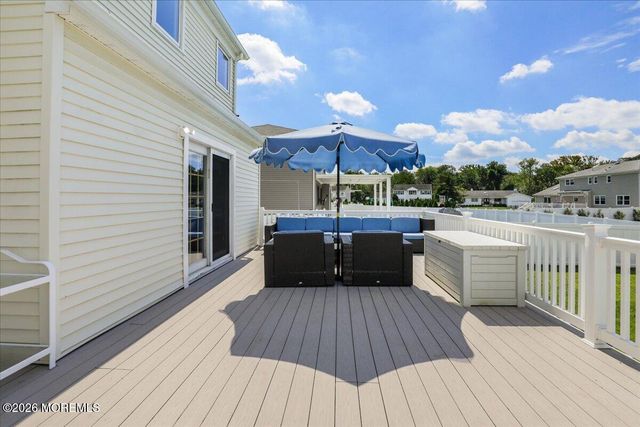 5 Ridge Road, West Long Branch, NJ 07764
