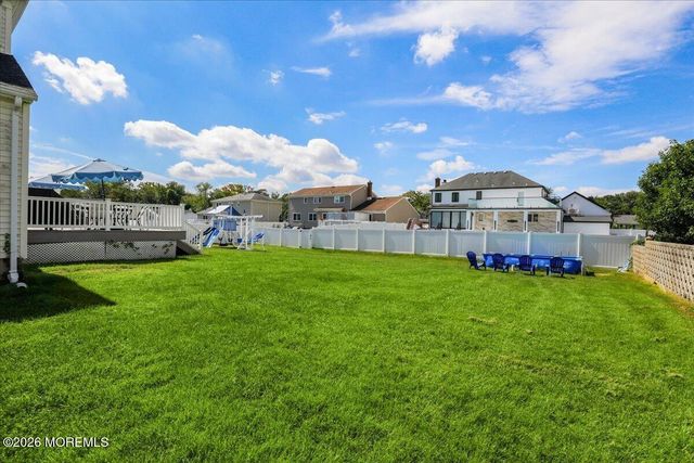 5 Ridge Road, West Long Branch, NJ 07764