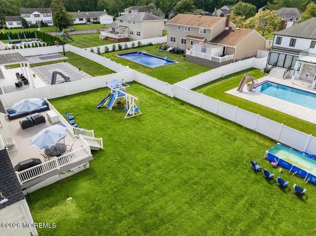 5 Ridge Road, West Long Branch, NJ 07764